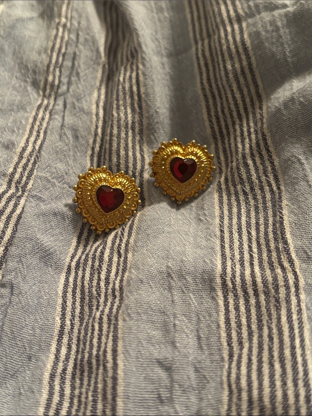 90s Avon Heart Earrings